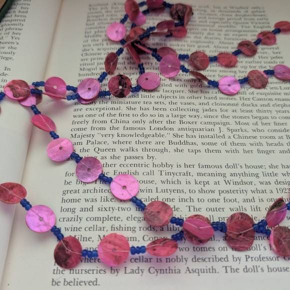 Pink And Blue Shell Necklace - Picture 8 of 8